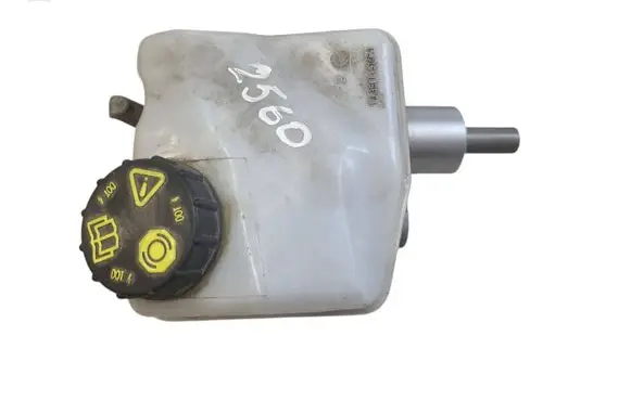 Volvo V60 Master brake cylinder 32130227 32130228