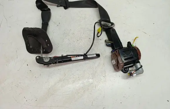 Chevrolet Captiva Front seatbelt