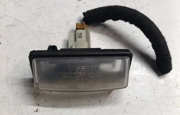 Nissan Note (E12) Number plate light