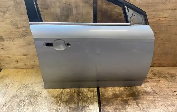 Ford Mondeo MK IV Front door