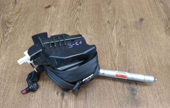 Volvo V60 Rear seatbelt