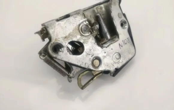 Mercedes-Benz S W126 Front door lock 1267200235 A1267200235 1237230208