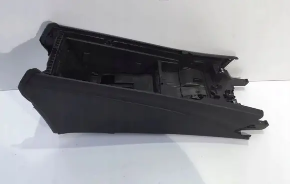 Mercedes-Benz C W205 Center console A2056802305