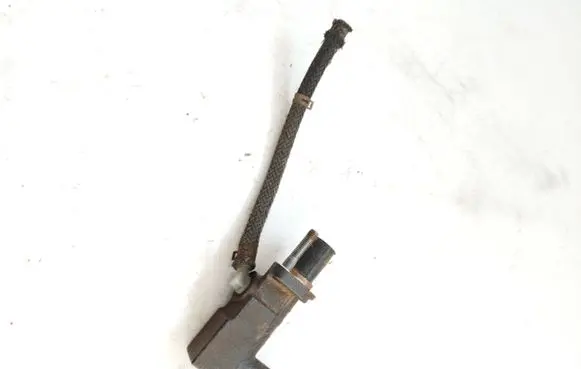 Clutch slave cylinder