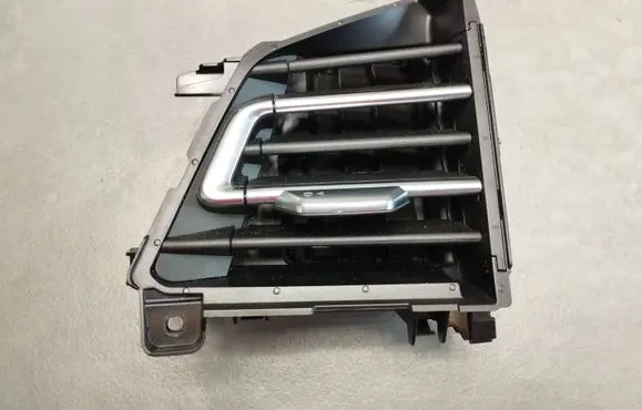 Audi Q4 Sportback e-tron Dash center air vent grill 89B820902A 89B820902