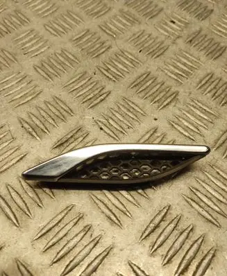 Maserati Ghibli Fender grill C799670