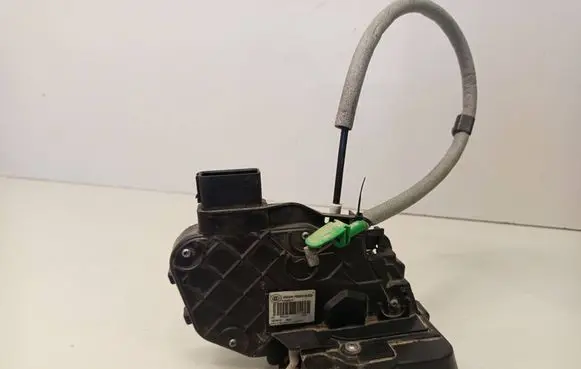 Ford Mondeo MK IV Rear door lock AM2AR26413EB