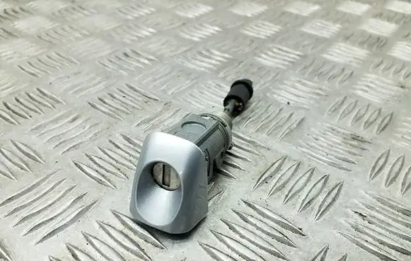 Audi Q3 8U Front door lock (next to the handle) 8U1837167