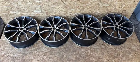 R20 alloy rim