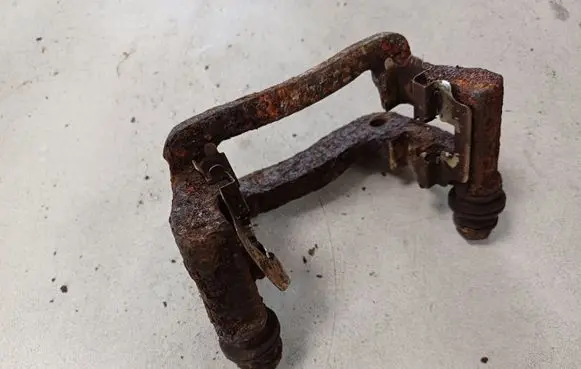 Honda Civic Brake caliper pad carrier rear 