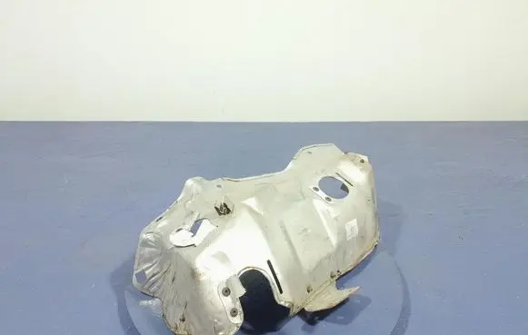 BMW M4 F82 F83 Exhaust heat shield 8697971