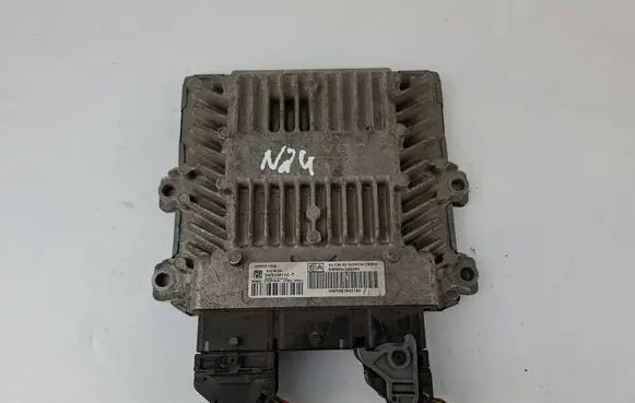 Citroen C4 I Engine control unit/module 9665100380 5WS40615C