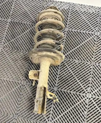 Toyota Camry VIII XV70 Front shock absorber/damper 
