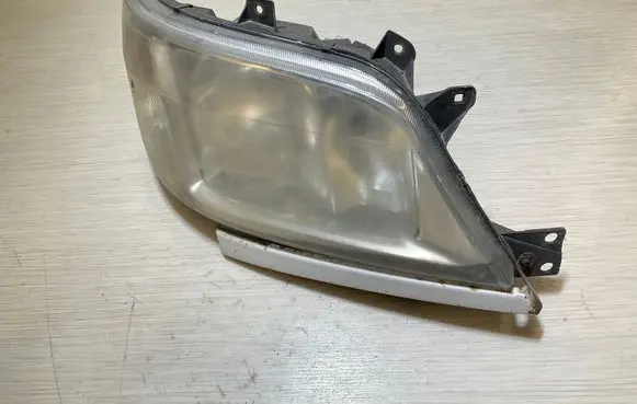 Mercedes-Benz Sprinter W901 W902 W903 W904 Headlight/headlamp
