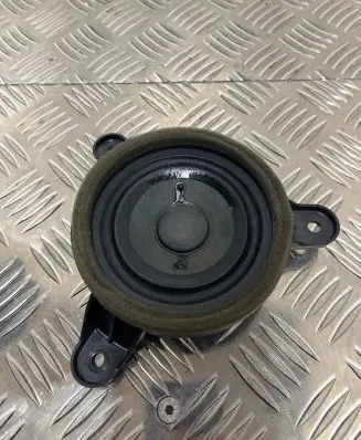 Audi A8 S8 D4 4H Front door speaker 4H0035397 3168420010