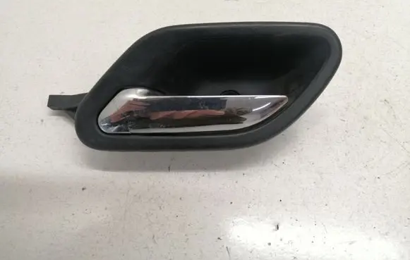 BMW 5 E39 Front door interior handle 8226049