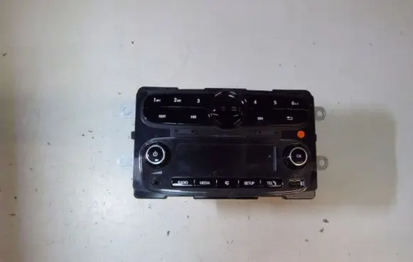 Smart ForFour II W453 Radio/CD/DVD/GPS head unit A4539003601