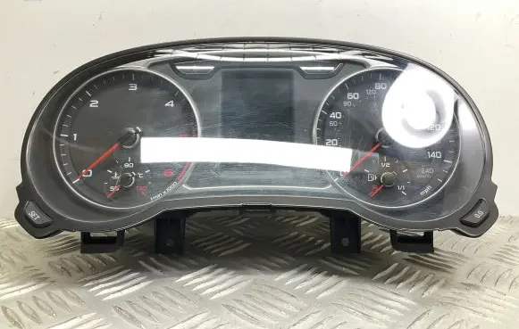 Audi A1 Speedometer (instrument cluster) 8X0920980H