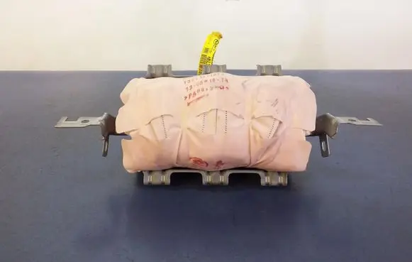 Mazda 3 II Passenger airbag