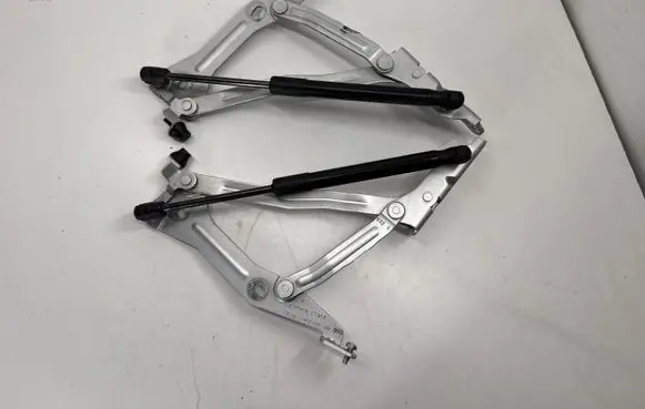 Ford Mustang VI Tailgate/trunk/boot hinge FR3B6342701AD FR3B6342700AD FR3B76406A10BB