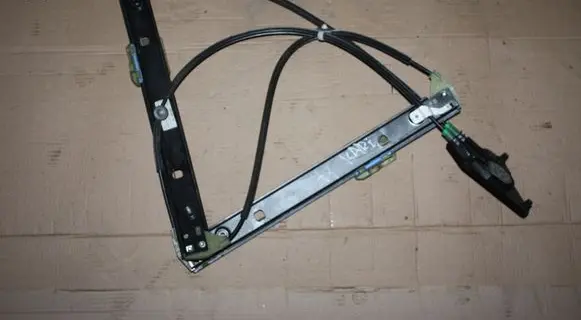 Audi A1 Front door electric window regulator 8X3837461