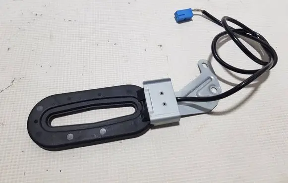 Mercedes-Benz SL R230 Aerial GPS antenna A2308200575DE A2308200575