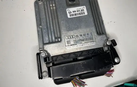 Audi A4 S4 B8 8K Engine control unit/module 03L906022MR