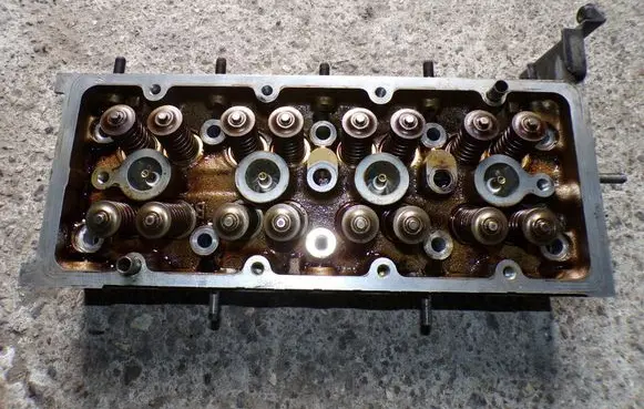 Lancia Delta III Engine head 955A2000