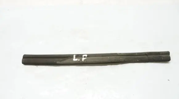 BMW 3 E90 E91 Engine compartment rubber 