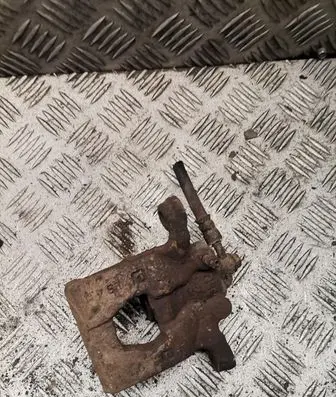 Nissan Qashqai Rear brake caliper 
