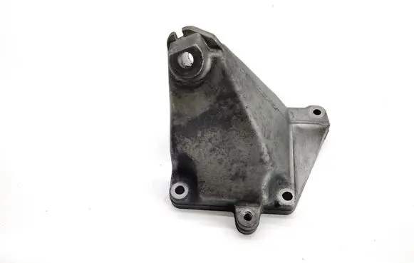 Mercedes-Benz E W211 Engine mounting bracket A2722231604