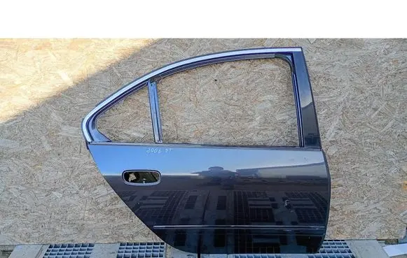 Peugeot 607 Rear door 