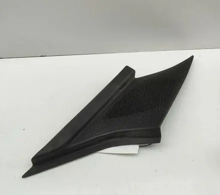 Porsche Taycan 9J1 (C) pillar trim 9J0867288