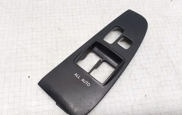 Toyota Avensis T250 Front door window switch trim 7423205150