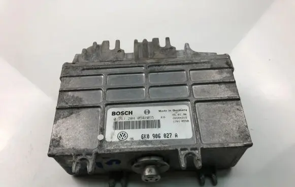 Volkswagen Golf III Engine control unit/module ECU 6K0906027A 0261204054