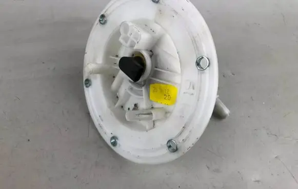 Mercedes-Benz SLK R172 In-tank fuel pump A1724700390
