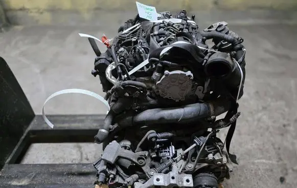 Volkswagen Golf VI Engine swap CAY