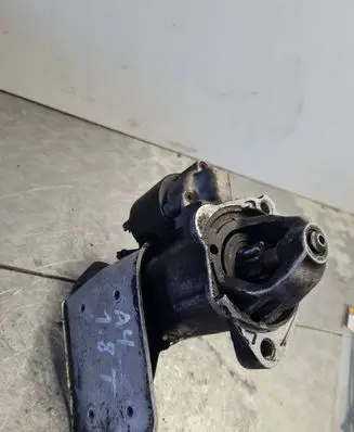 Audi A4 S4 B5 8D Starter motor 1005821818