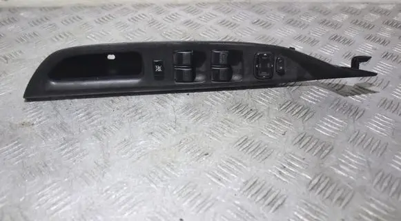 Mazda 6 Electric window control switch GJ6A684L6