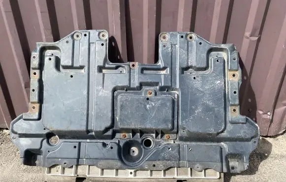 Lexus IS 220D-250-350 Engine splash shield/under tray 5144153060