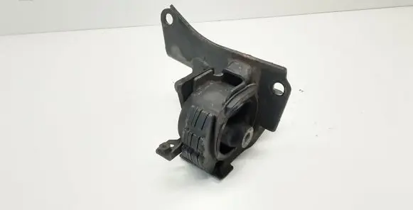 Toyota Avensis T250 Engine mount bracket
