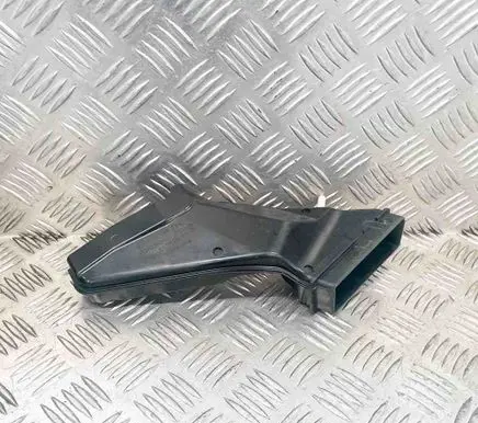 BMW 5 G30 G31 Air intake duct part 7388734