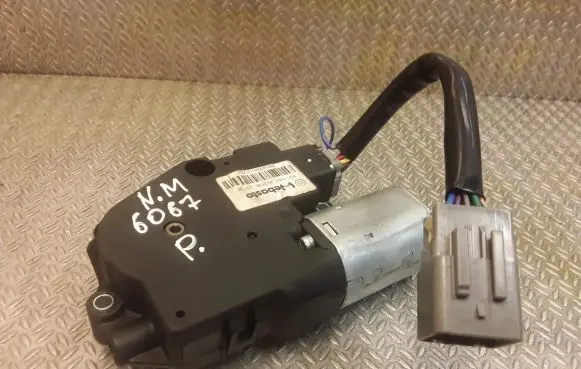Nissan Murano Z50 Sunroof control unit/module 1813019A