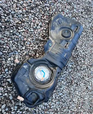 BMW M4 G82 G83 Fuel tank 8077484