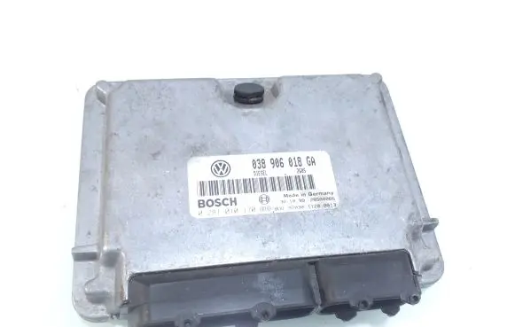 Volkswagen PASSAT B5 Engine control unit/module 038906018GA