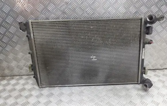 Skoda Fabia Mk1 (6Y) Coolant radiator 6Q0121253R