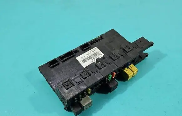 Fuse box set