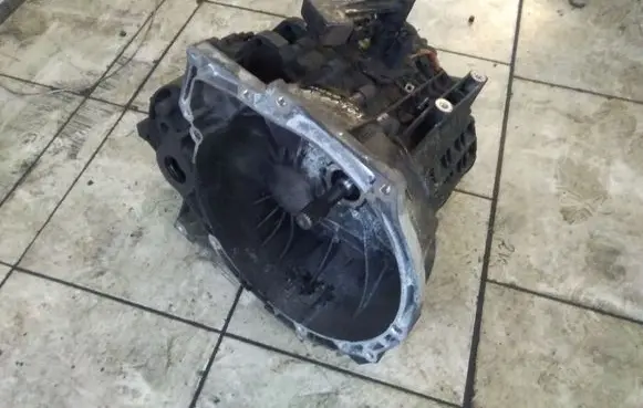 Volvo C30 Manual 5 speed gearbox 3M5R7F096YF R3T9A