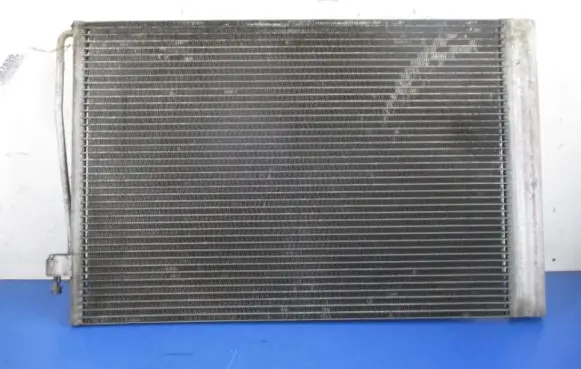 BMW 5 E60 E61 Air conditioning (A/C) radiator (interior) 9122825-01