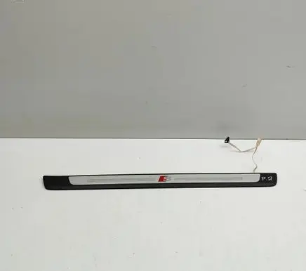 Audi A5 Front sill trim cover 8W0947418A